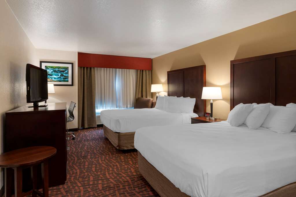 Best Western Pony Soldier Inn Airport - photo 5