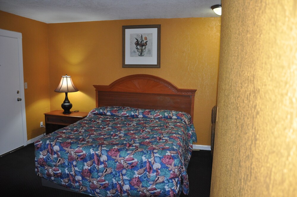 Atlantic Economy Inn - photo 6