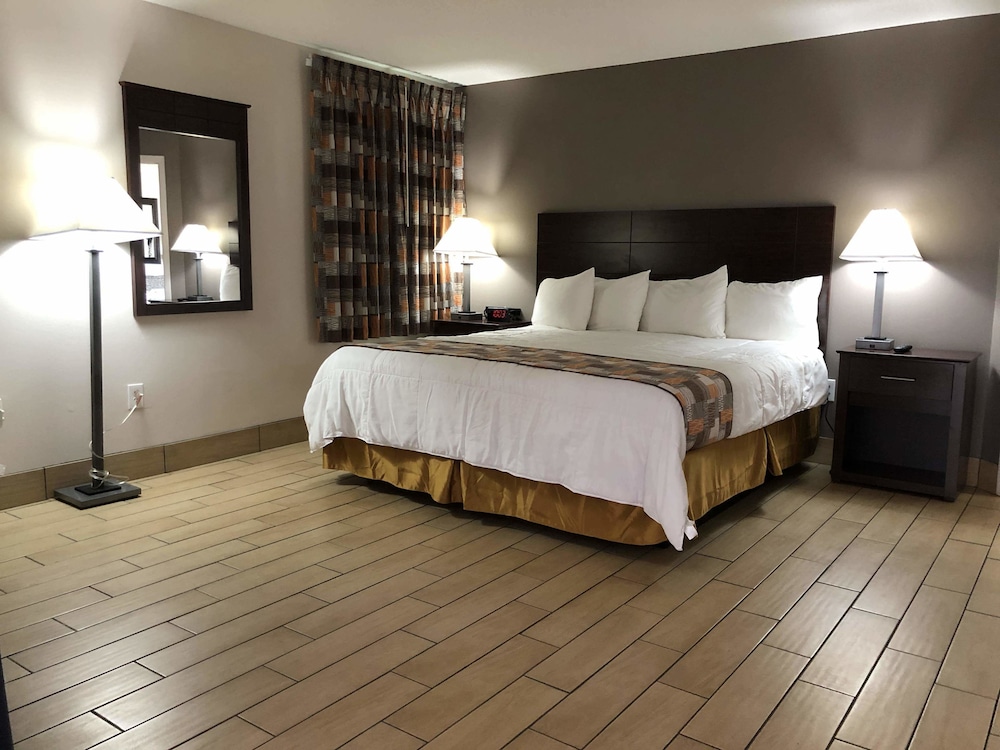 Sun Coast Inn - photo 16
