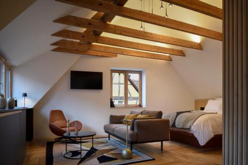 Rive Petite Venise Appartement Luxe Centre Ville Colmar Clim Ascenseur & possibilitAc Parking — 4-Star Luxury Hotel in Colmar, France