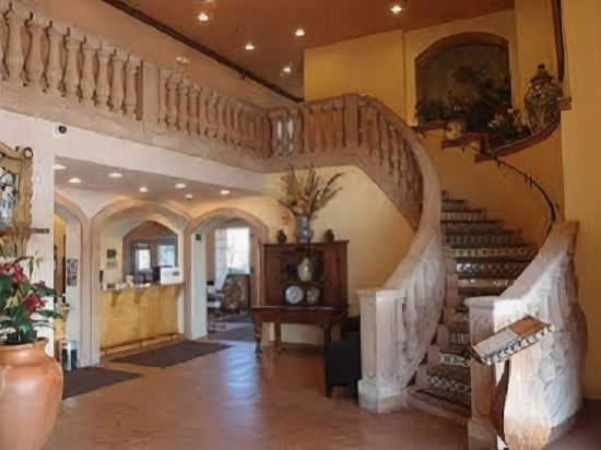 The Inn at Rolling Hills - photo 2
