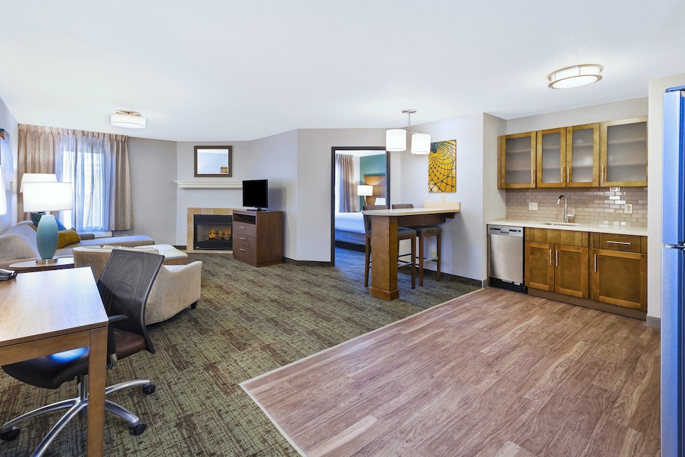 Staybridge Suites Columbia by IHG - photo 11