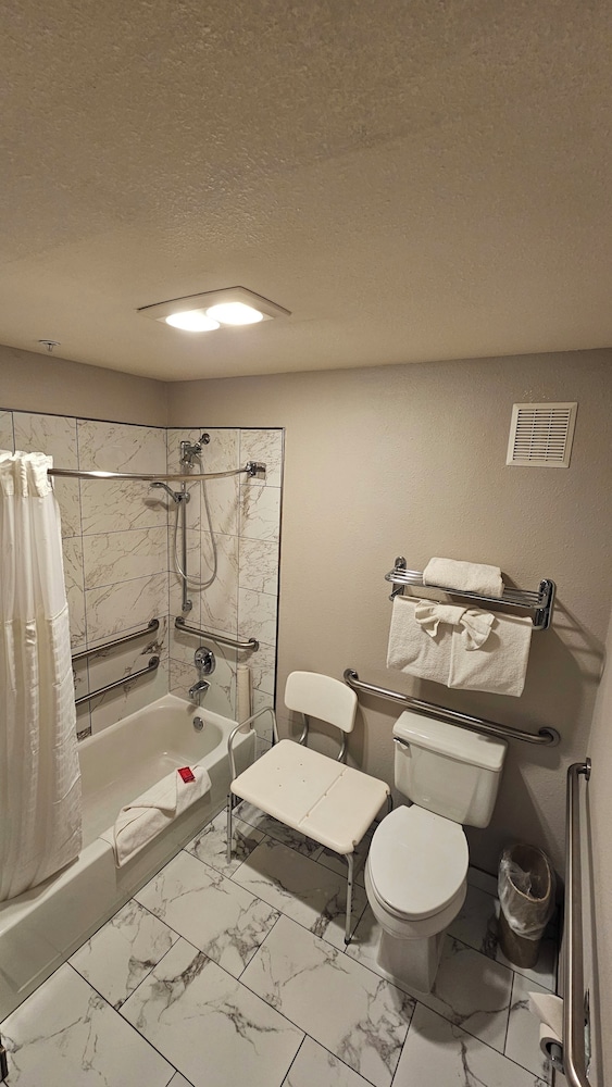 Lighthouse Suites Inn - photo 23