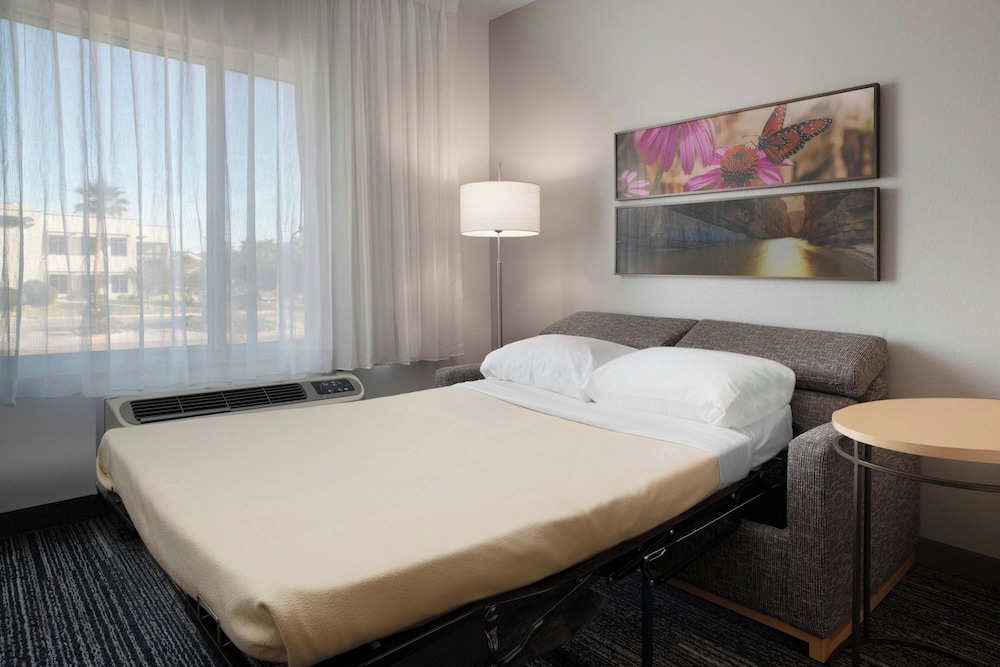 TownePlace Suites by Marriott Laredo - photo 7