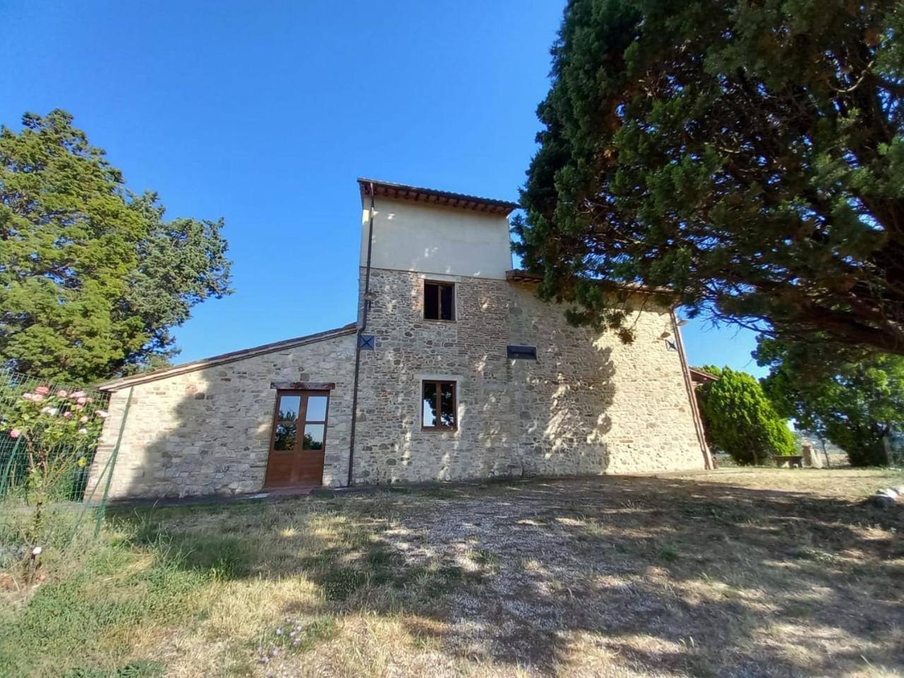 Colle Costanza - carbon neutral hotel in Todi