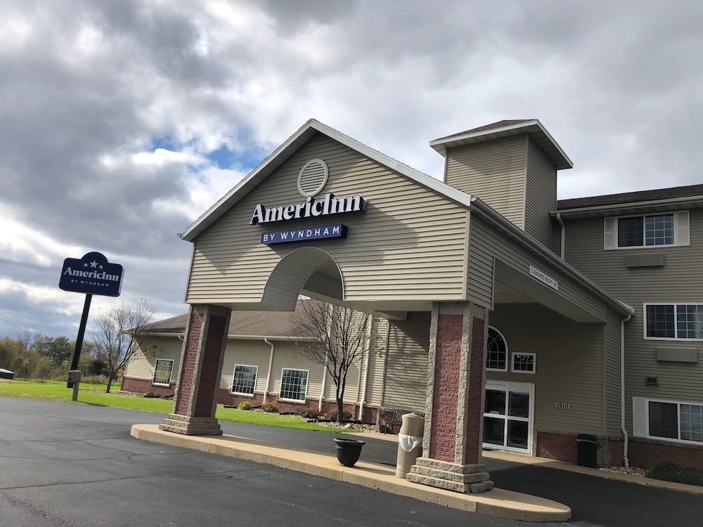 AmericInn by Wyndham Maquoketa - photo 22