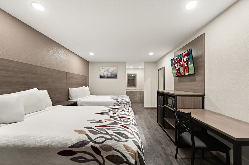 Red Roof Inn Nacogdoches - photo 10