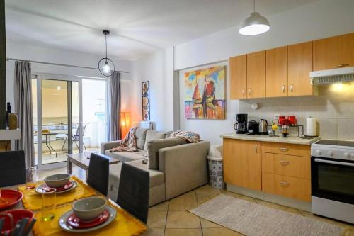 Premium Athenian District Urban 1 bedroom flat C — 4-Star Luxury Hotel in Athens, Greece