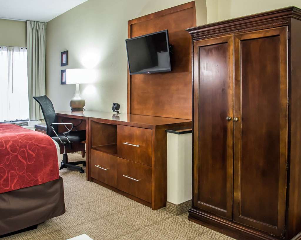 Comfort Suites University Research Park - photo 6