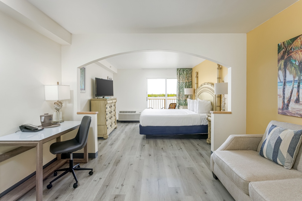 Hutchinson Island Hotel - photo 12