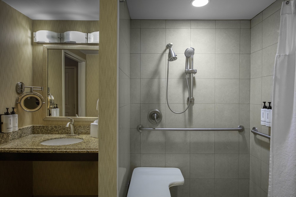Crowne Plaza Boston Woburn by IHG - photo 7