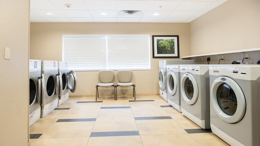 Candlewood Suites Bay City by IHG - photo 39