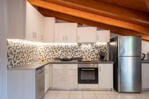 La perla loft — 4-Star Luxury Hotel in Sami, Greece