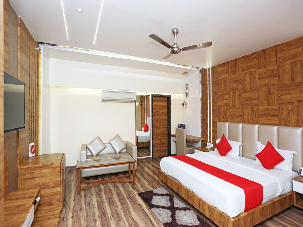 Capital O 3844 Hotel Kd Palace in Kanpur, India