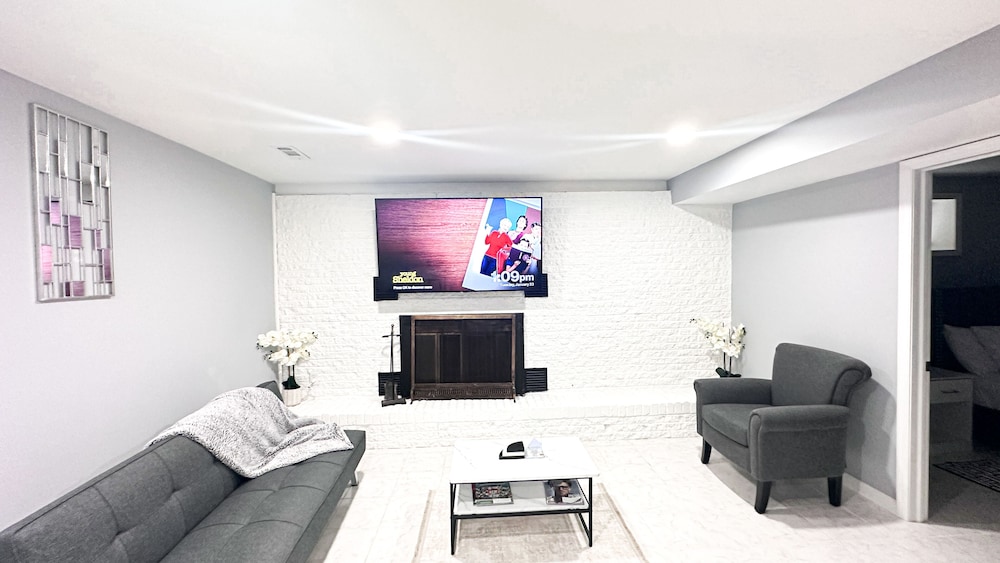 Deluxe Joy — hotel in Hyattsville