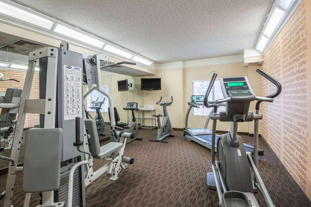 La Quinta Inn & Suites by Wyndham Colorado Springs South AP - photo 22