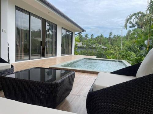 Izzy Villa — 4-Star Luxury Hotel in Ko Pha Ngan, Thailand