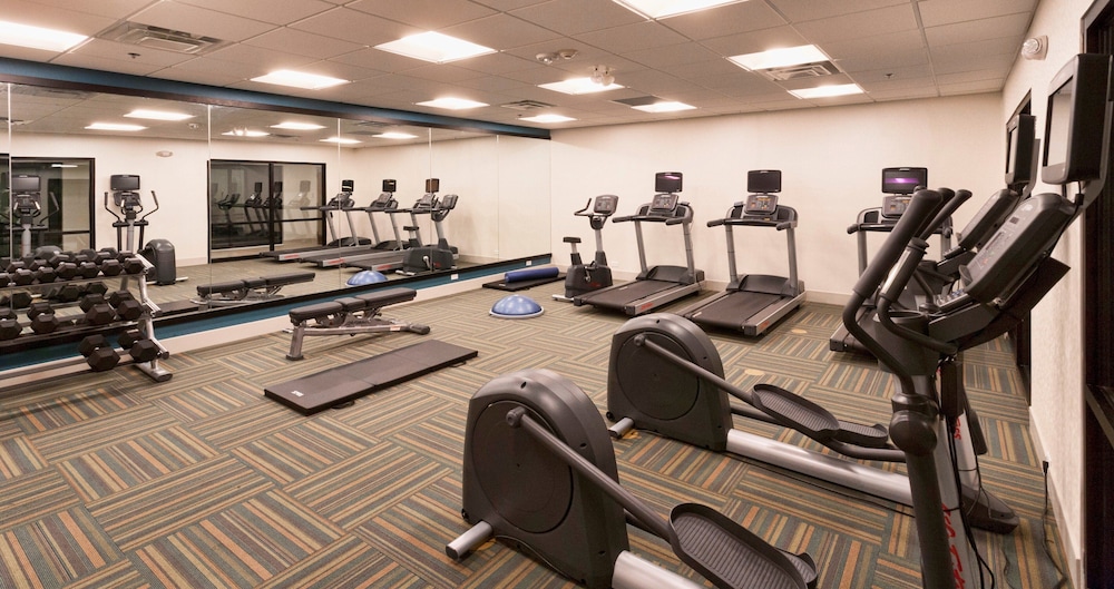 Holiday Inn Express & Suites Dodge City by IHG - photo 12