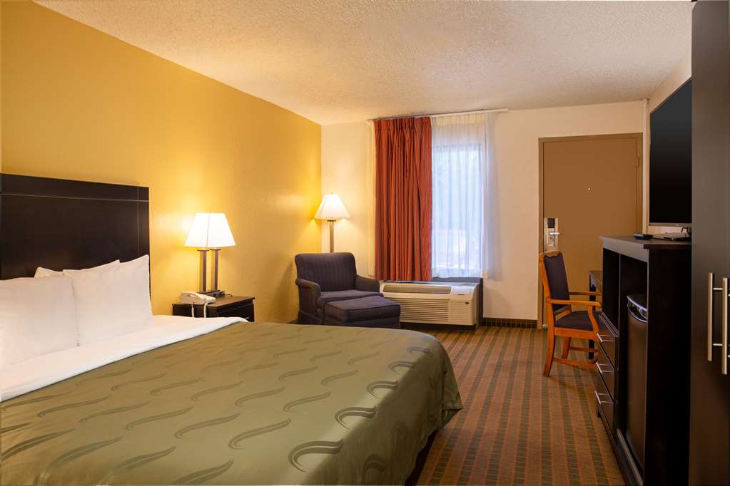 Quality Inn at Arlington Highlands - photo 17