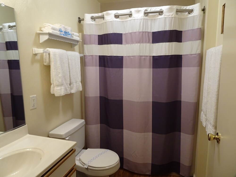 Affordable Suites of America Lynchburg - photo 32