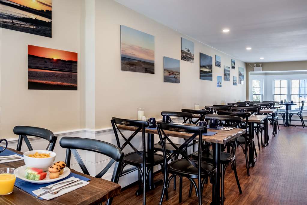 Commodore Inn - photo 25
