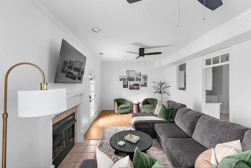 Family Friendly Alabaster Townhouse Off Interstate 65 — 4-Star Luxury Hotel in Alabaster, United States
