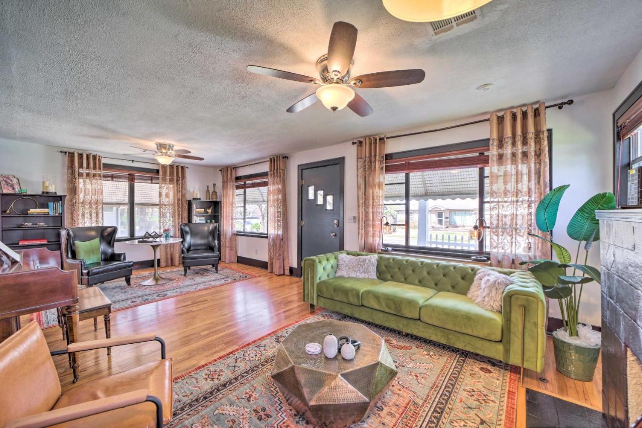 Amazing Musical Abode in Expo Square Neighborhood - photo 5