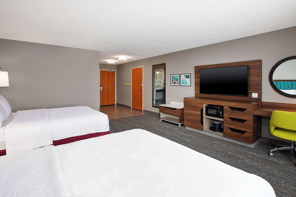 Hampton Inn Detroit Utica Shelby Township - photo 10