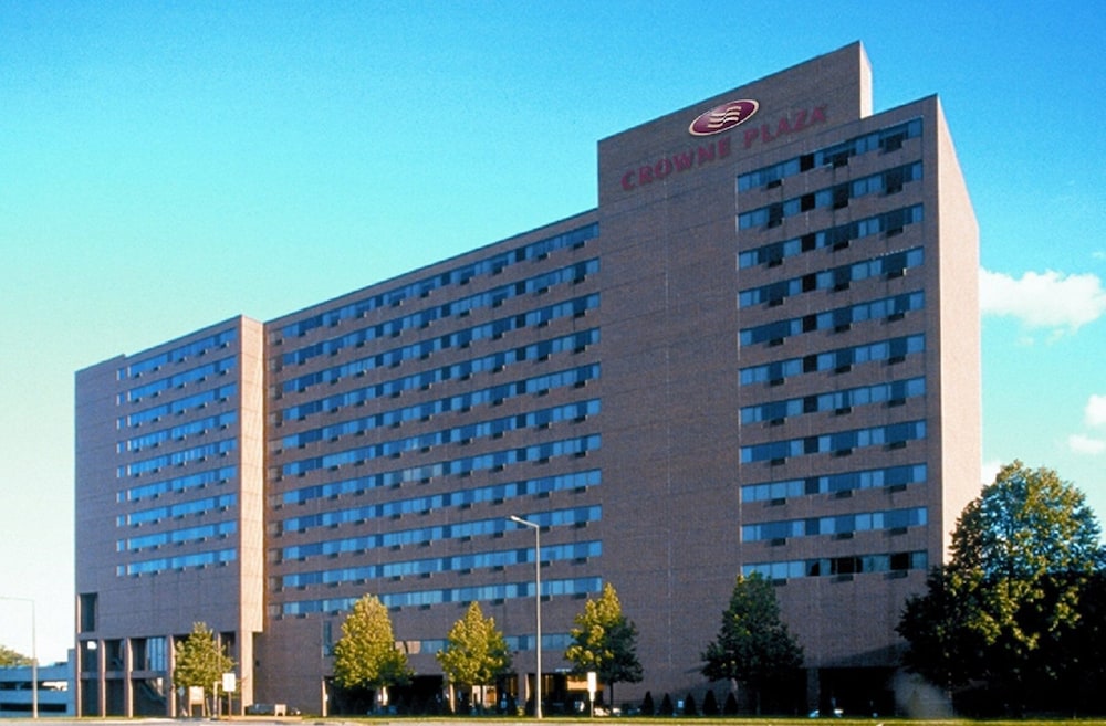 Crowne Plaza Suites MSP Airport Mall of America by IHG - photo 91