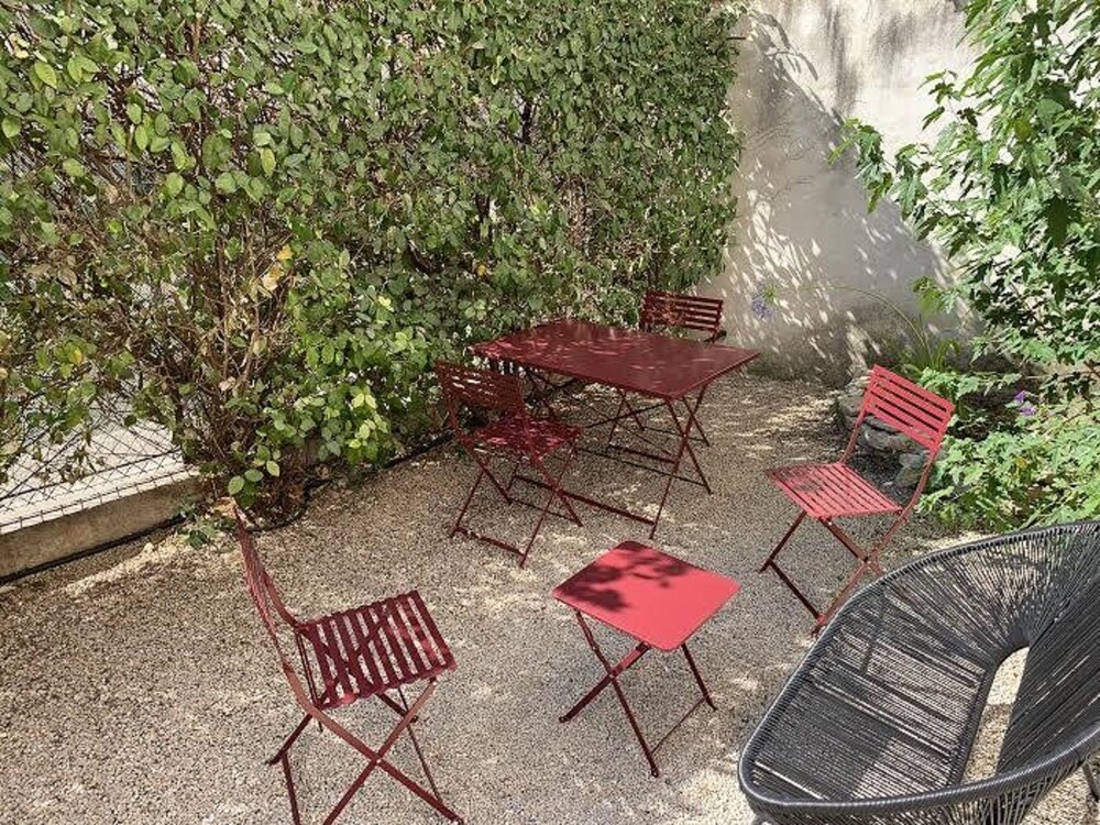 Les Cigales — hotel in L'isle-Sur-La-Sorgue