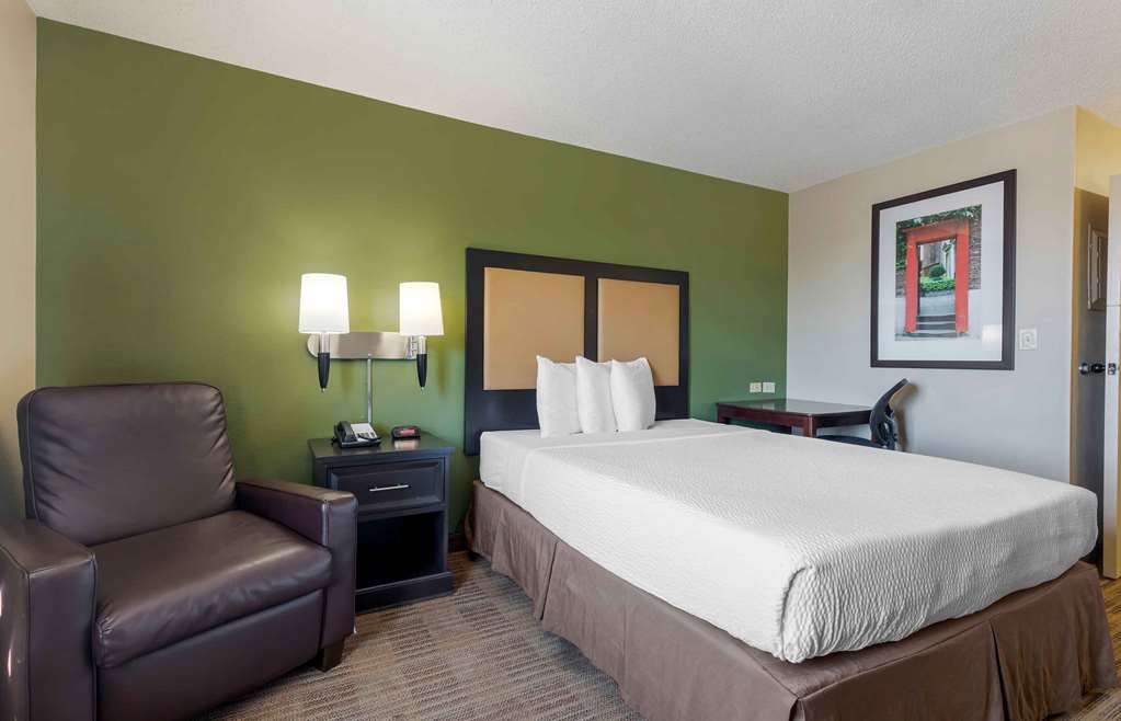 Extended Stay America Suites Dallas Greenville Avenue - photo 10