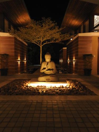 Lago Leisure Resort & Spa