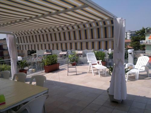 Casa di Renzo e Lucia — 4-Star Luxury Hotel in Marcelli, Italy