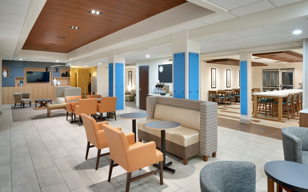 Holiday Inn Express & Suites American Fork North Provo by IHG - photo 35