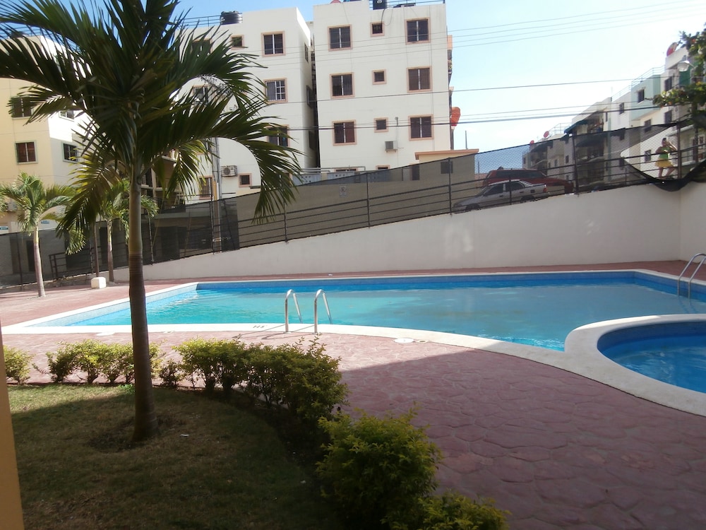 Aparthotel Familiar — hotel in Santo Domingo Este
