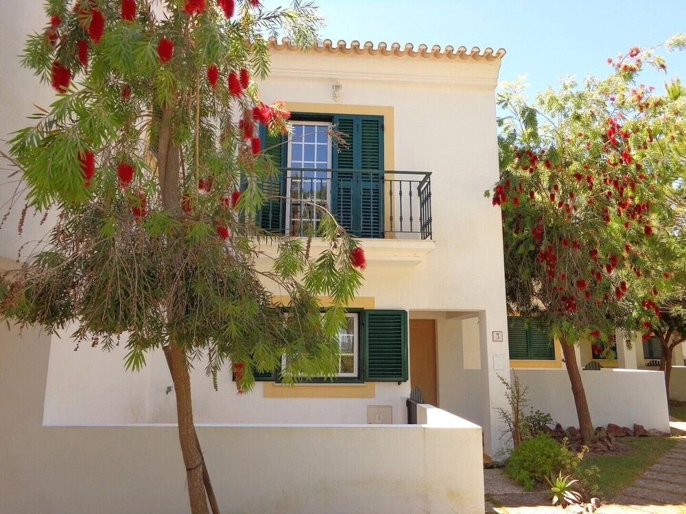 Albufeira Villa Falesia — 4-Star Luxury Hotel in Albufeira, Portugal