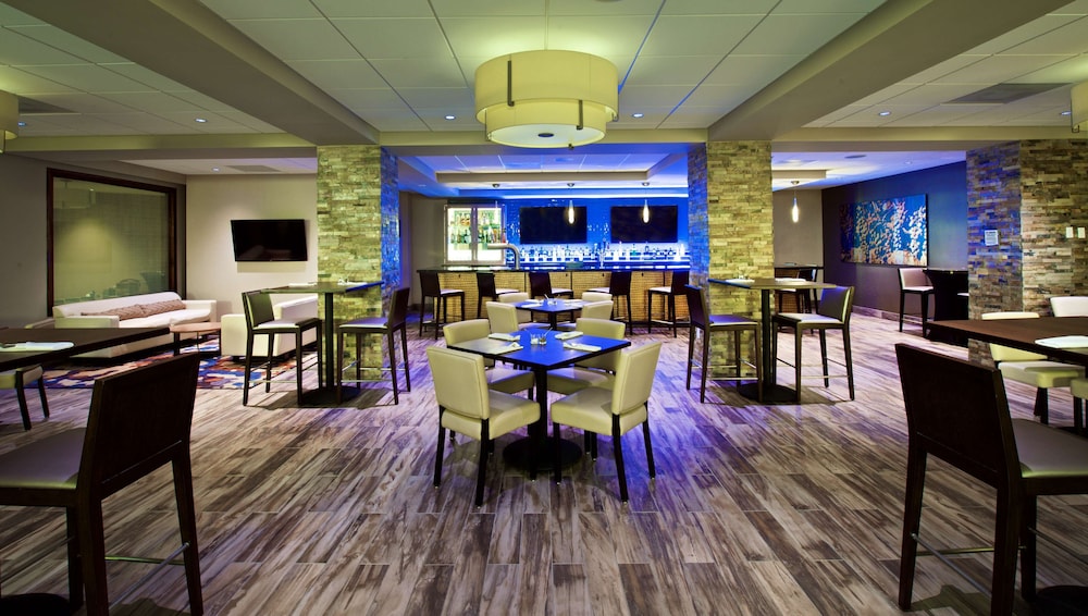 Embassy Suites by Hilton Portland Tigard - photo 61