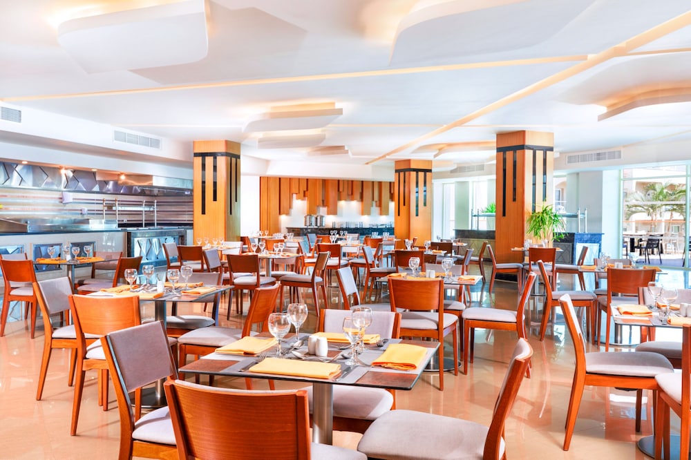 מזון ומשקאות