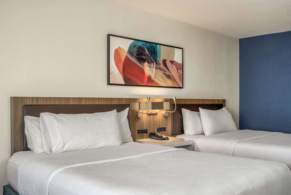 Hilton Garden Inn Chicago Oak Brook - photo 6