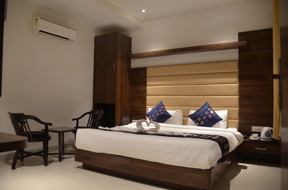 Hotel Grand Star by Royal Collection