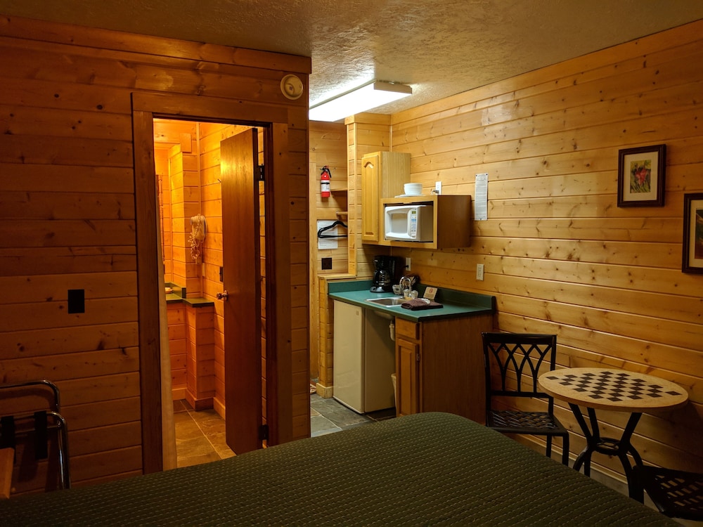 Emerald Forest Cabins - photo 33