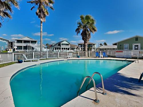 Kontiki Beach Resort #317 by Miss Kitty s - photo 8