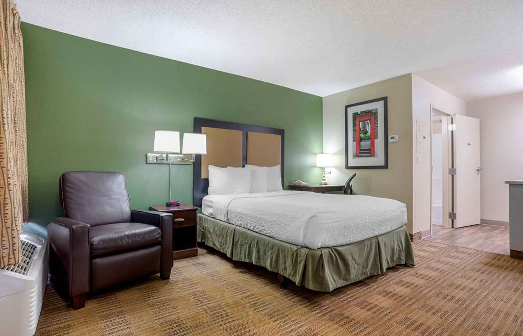 Extended Stay America Suites Washington DC Germantown Town C - photo 10