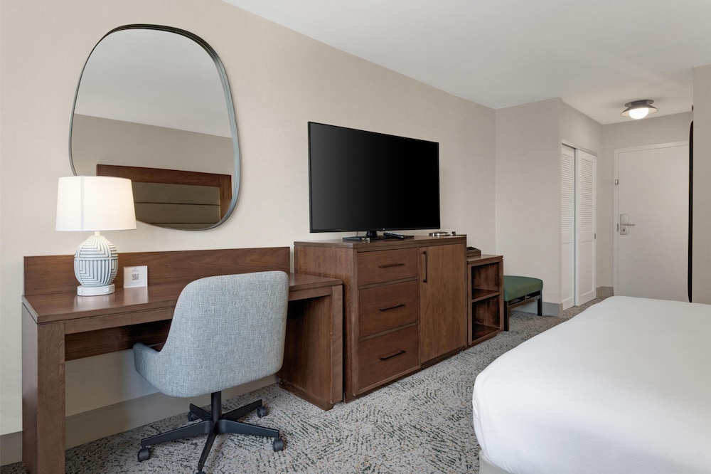 Hilton Arlington National Landing - photo 38