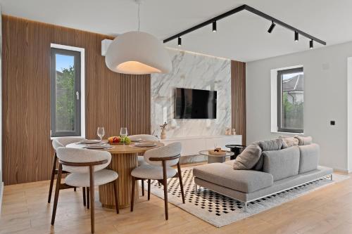 Villa Therme Luxurious Villa Near Therme Spa & Airport — 4-Star Luxury Hotel in Corbeanca, Romania