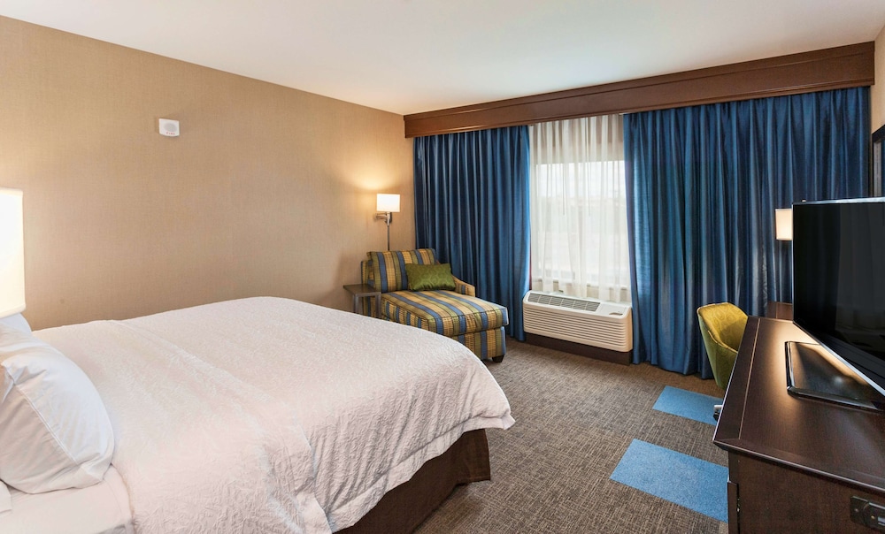 Hampton Inn & Suites Duluth North Mall Area - photo 12