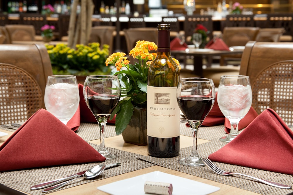 Embassy Suites La Quinta Hotel & Spa - photo 48