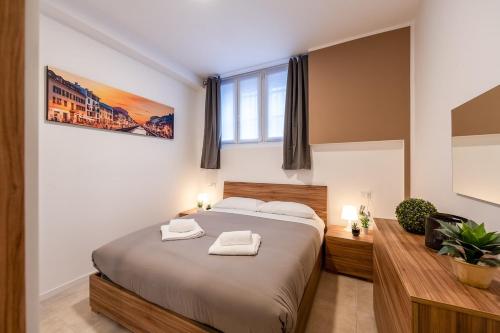 Authentic Private Flat 2 min from Navigli — 4-Star Luxury Hotel in Milan, Italy