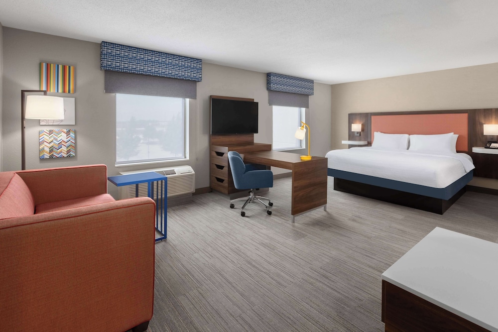 Hampton Inn & Suites Saginaw - photo 11