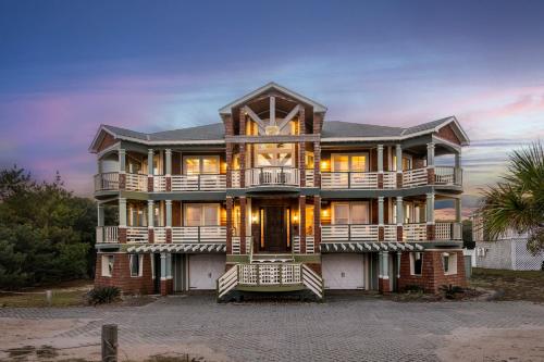 Savannah Dawn in Southern Shores, United States